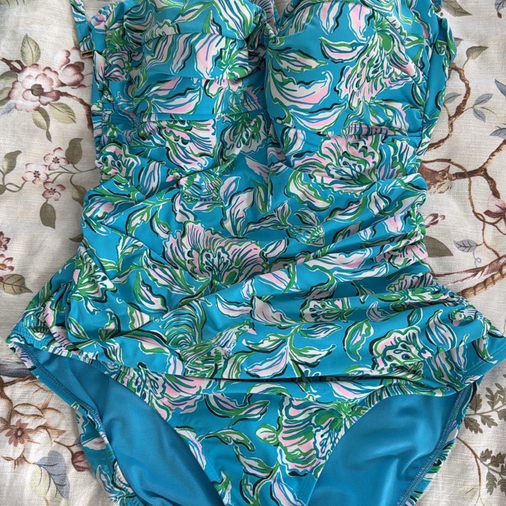 Lilly Pulitzer Blue and Green Floral One Piece Swimsuit COMES WITH MATCHING COVE